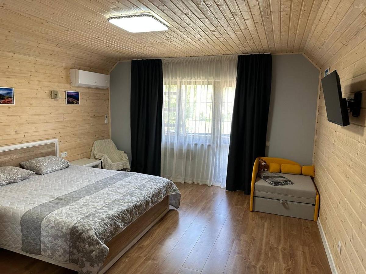 Carpathian Dream Apartments Yaremche Exterior photo